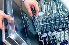 Principais causas de barulho excessivo na lava-louças