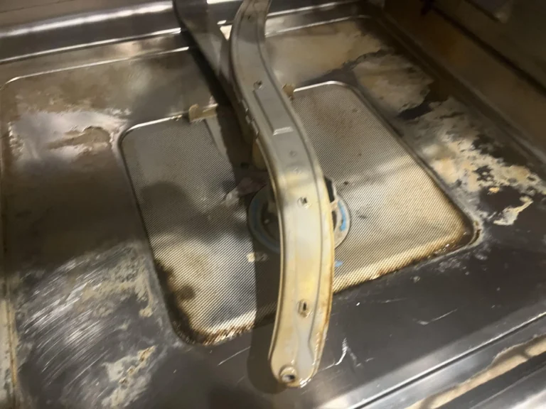 Lava-Louças Não Dissolve Detergente após a lavagem